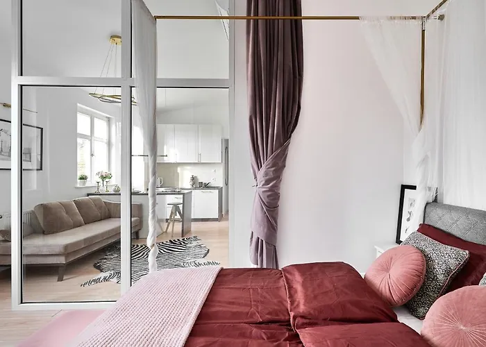 Top In Luxury Townhouse Πόζναν